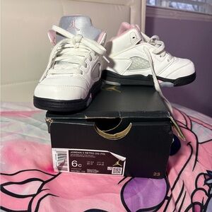 Jordan Kids' White and Pink Retro 5 Sneakers
